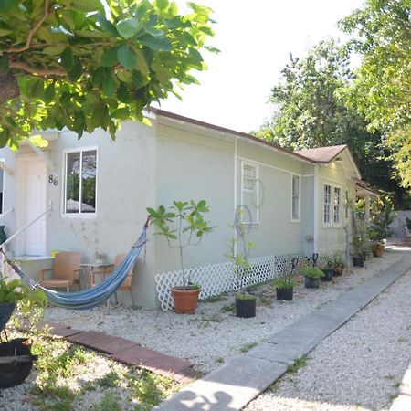 Beach Vibes 2 Bedrooms House マイアミ エクステリア 写真