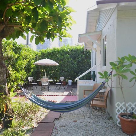 Beach Vibes 2 Bedrooms House マイアミ エクステリア 写真