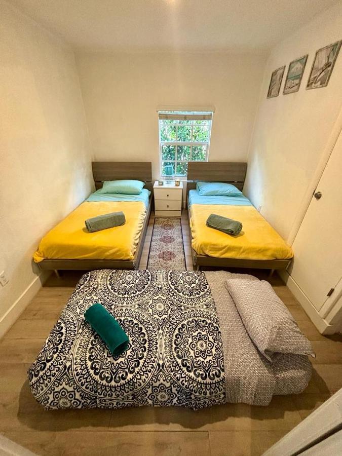 Beach Vibes 2 Bedrooms House マイアミ エクステリア 写真