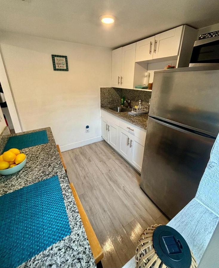 Beach Vibes 2 Bedrooms House マイアミ エクステリア 写真