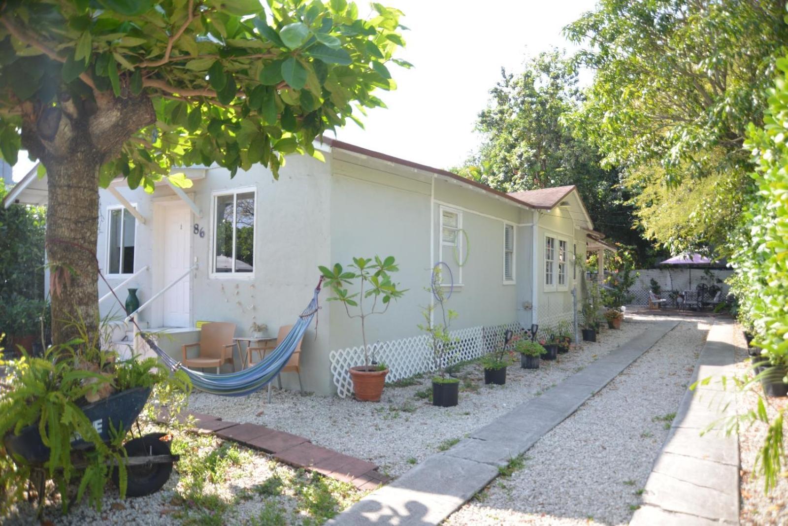 Beach Vibes 2 Bedrooms House マイアミ エクステリア 写真